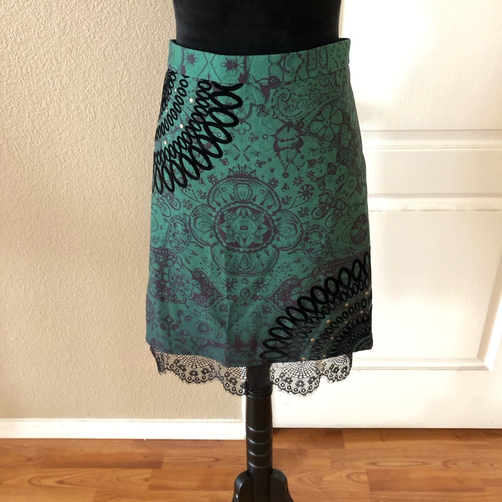 Green embellished skirt